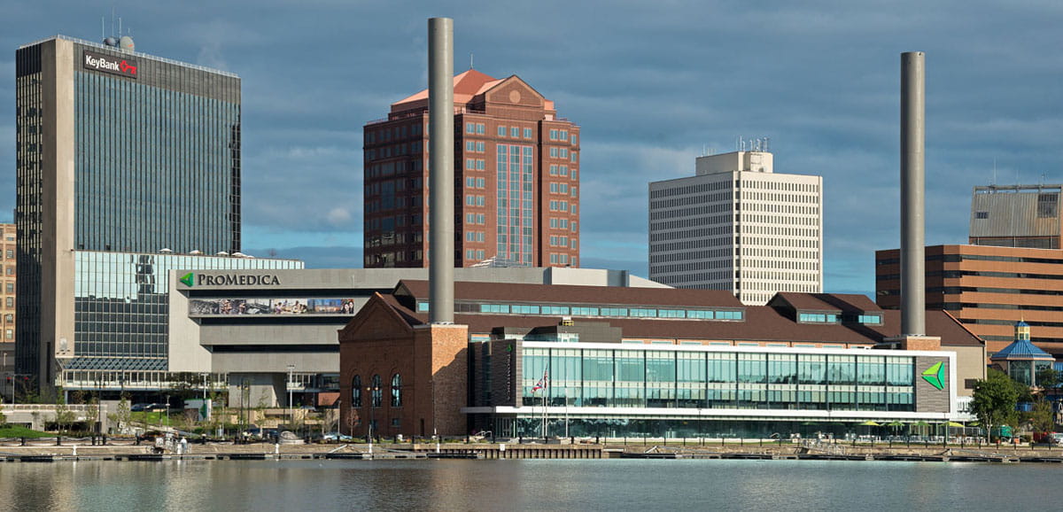 A distance shot of the Downtown Toledo area